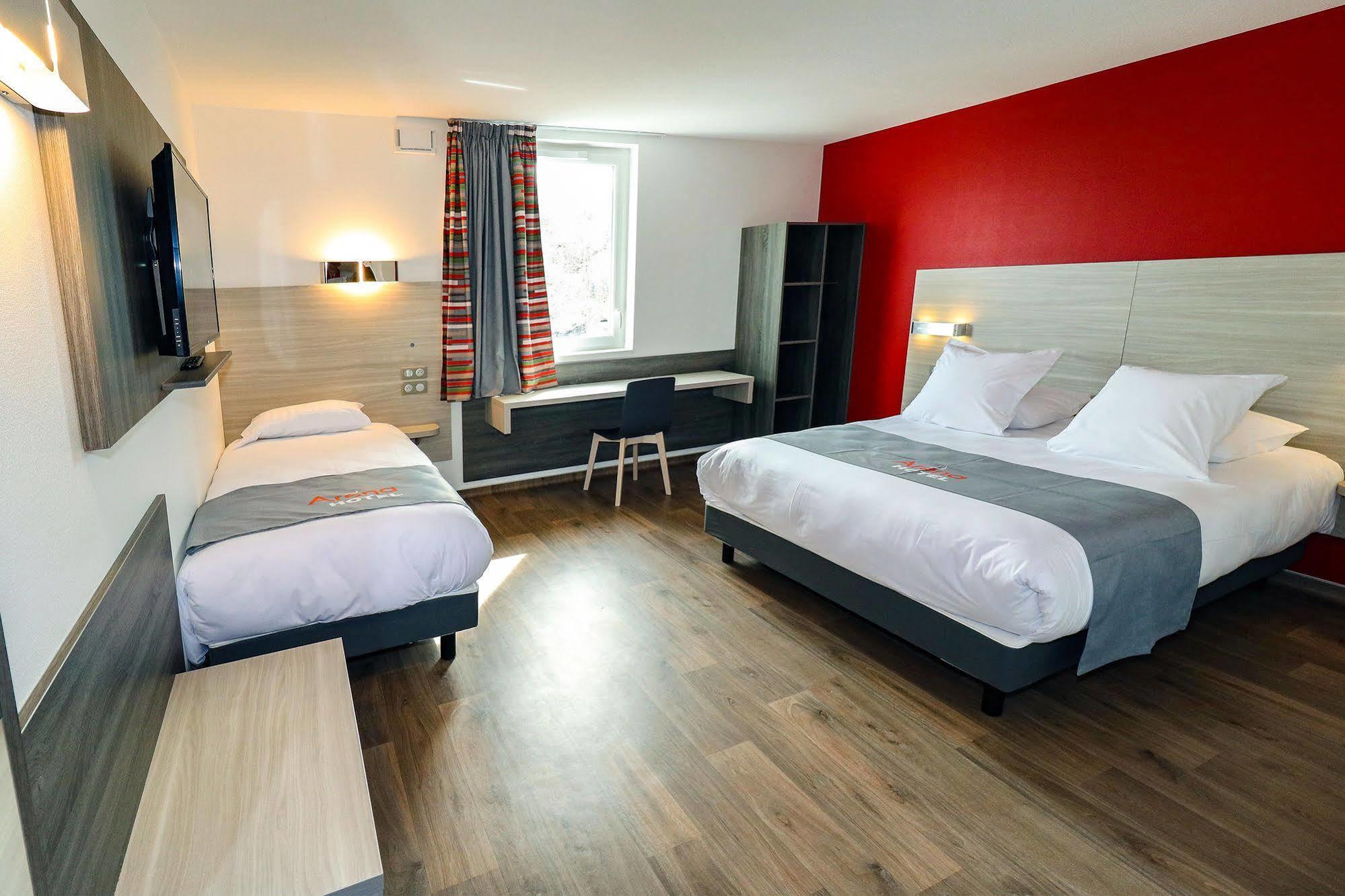 Hotel Arena ตูลูส ภายนอก รูปภาพ